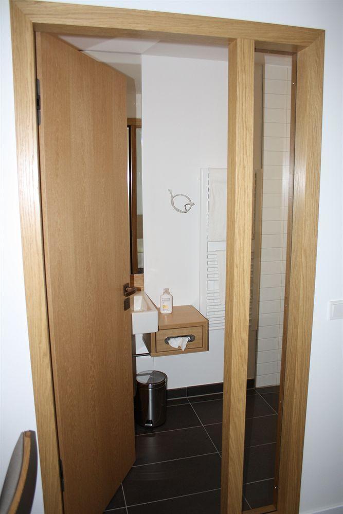Kardinal Schulte Haus Hotell Bergisch Gladbach Eksteriør bilde